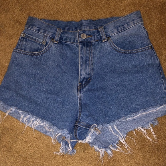 Brandy Melville Pants - Brandy Melville high waisted mom shorts
